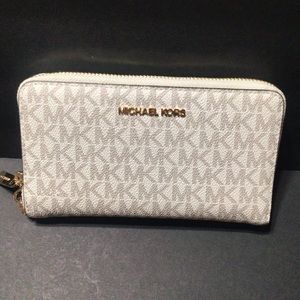 Michael Kors Vanilla Leather Wallet/Clutch